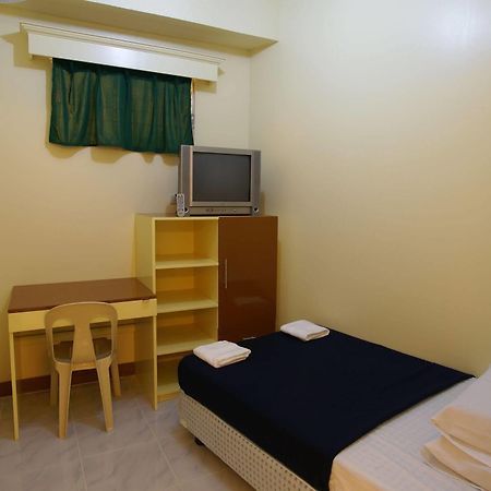 Ong Bun Pension House Ілоіло Екстер'єр фото