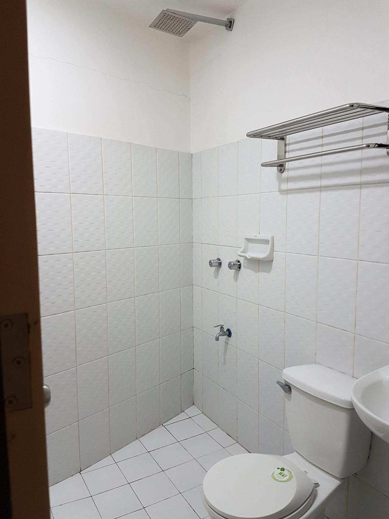 Ong Bun Pension House Ілоіло Екстер'єр фото