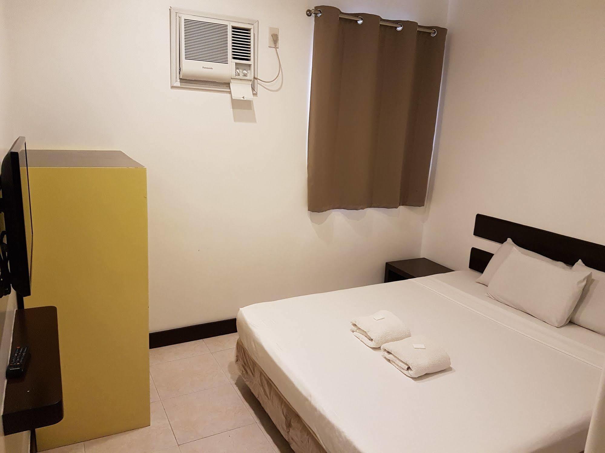 Ong Bun Pension House Ілоіло Екстер'єр фото