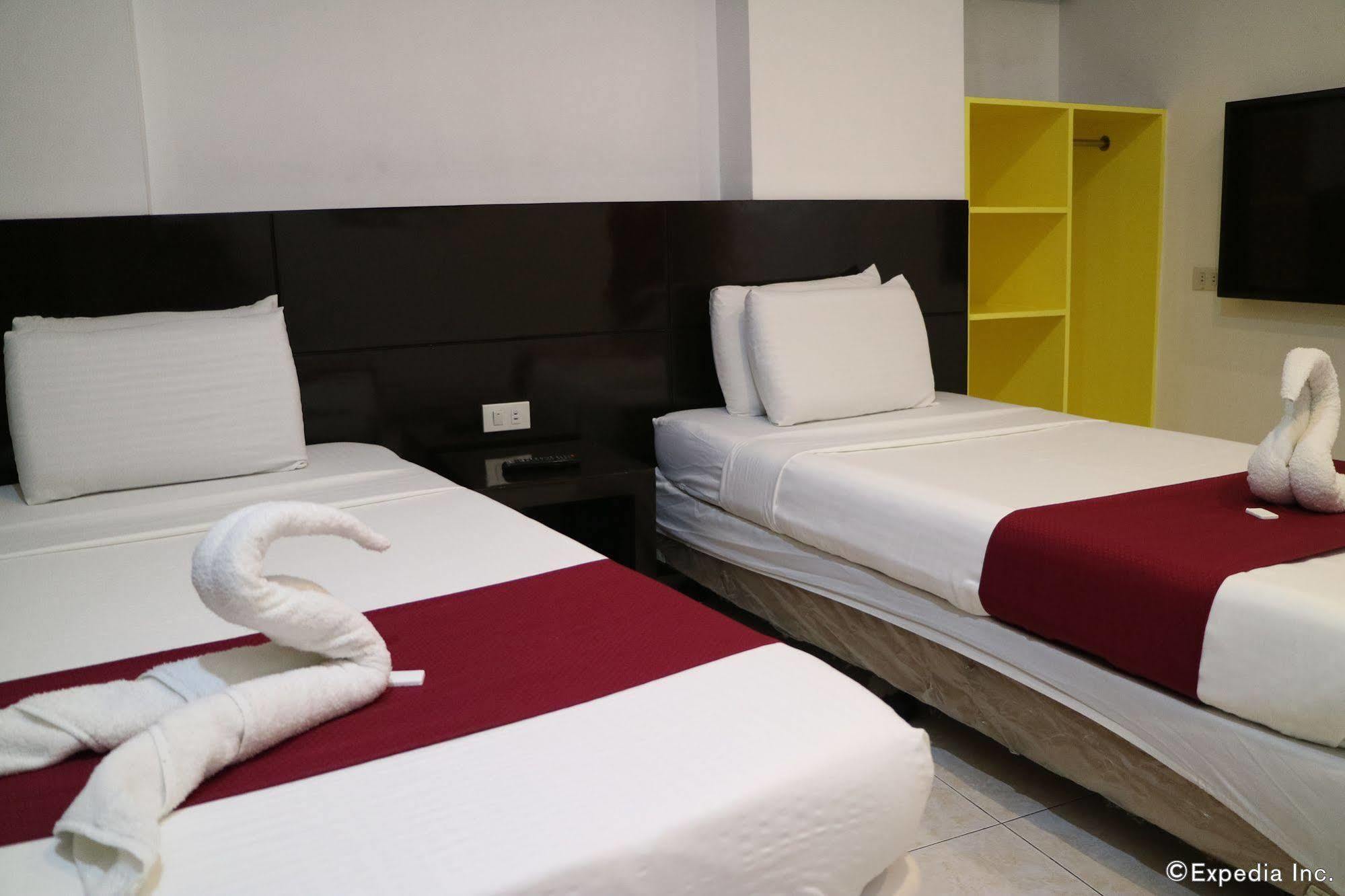 Ong Bun Pension House Ілоіло Екстер'єр фото