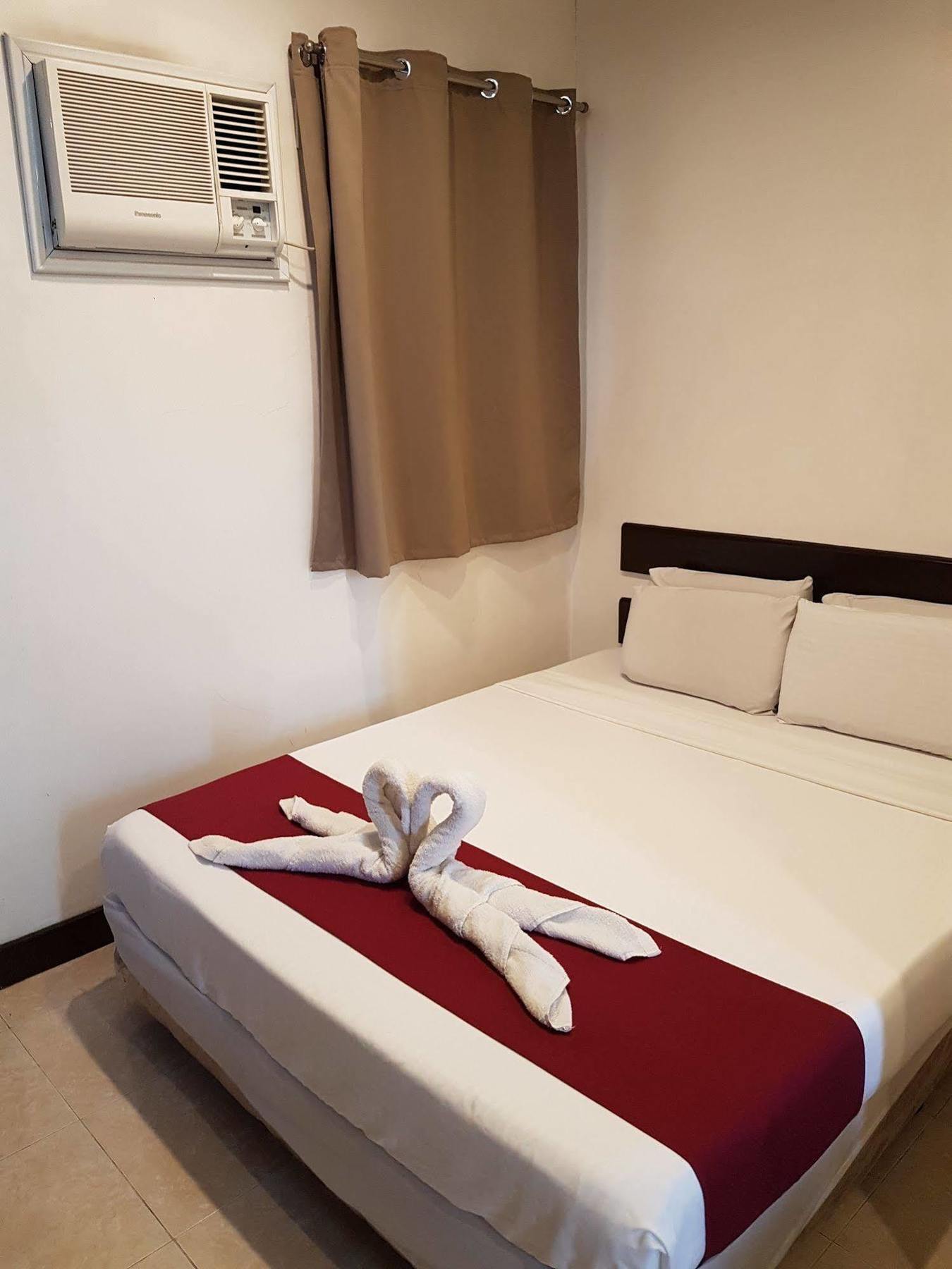 Ong Bun Pension House Ілоіло Екстер'єр фото