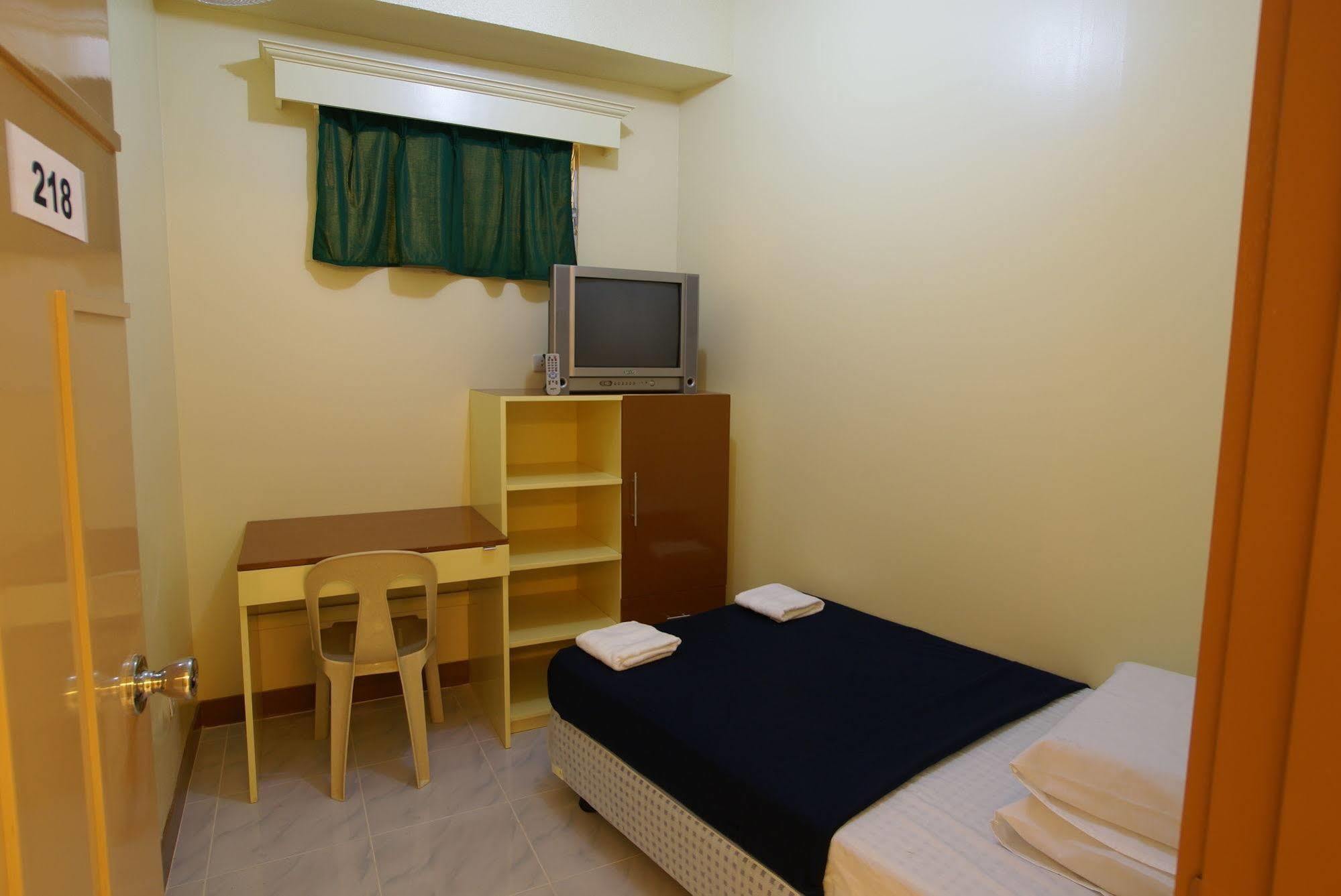 Ong Bun Pension House Ілоіло Екстер'єр фото