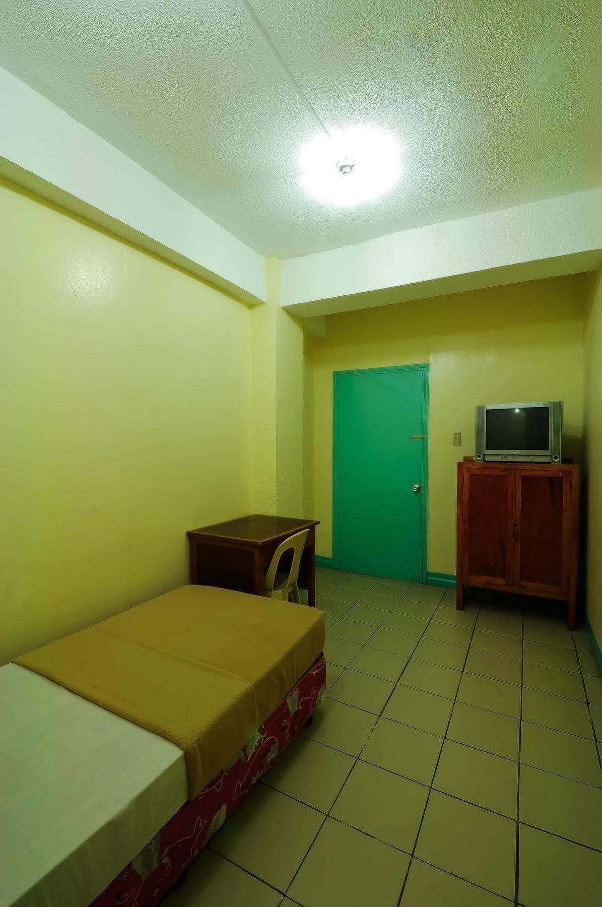 Ong Bun Pension House Ілоіло Екстер'єр фото