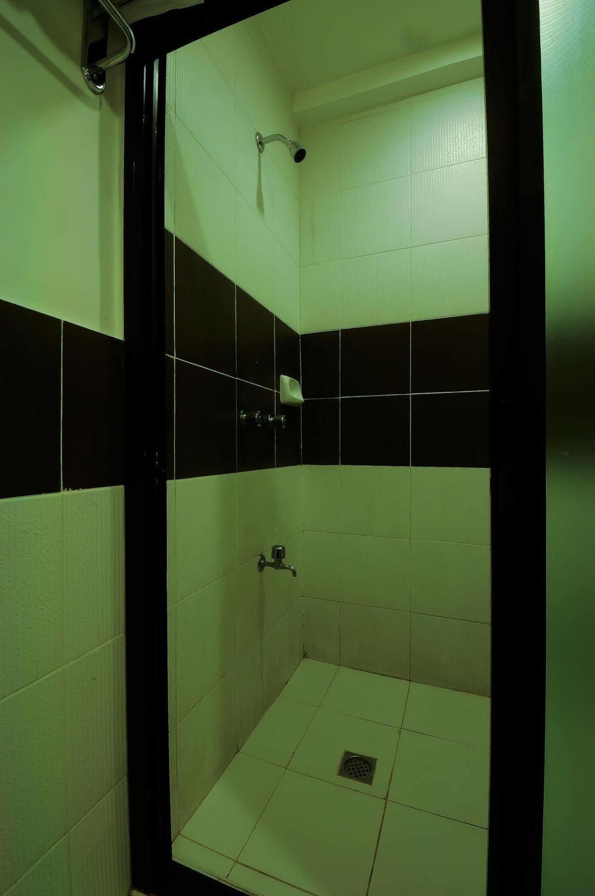 Ong Bun Pension House Ілоіло Екстер'єр фото