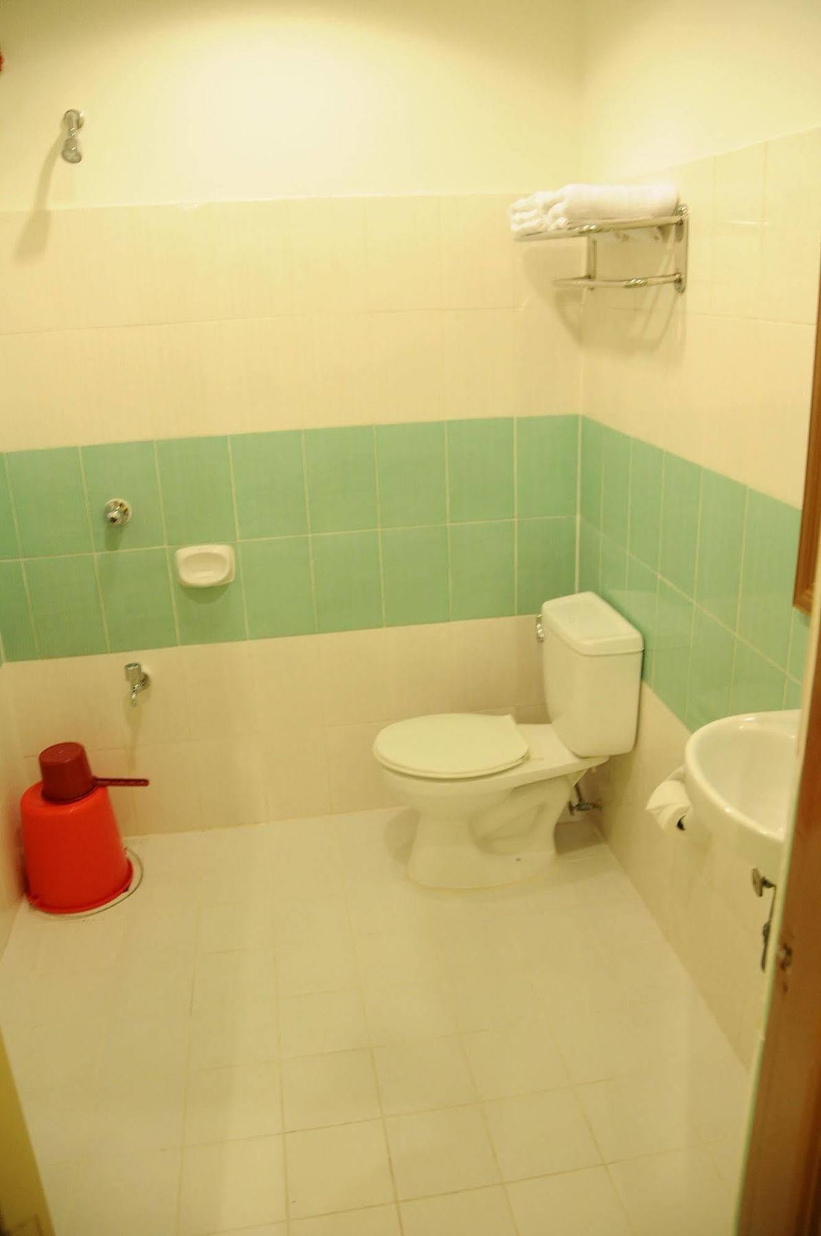 Ong Bun Pension House Ілоіло Екстер'єр фото